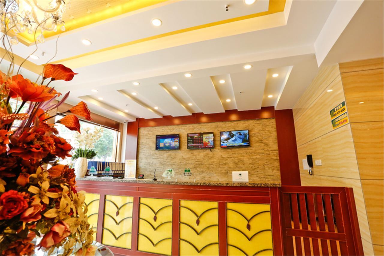 格林联盟贺州八步区灵峰广场酒店 外观 照片
