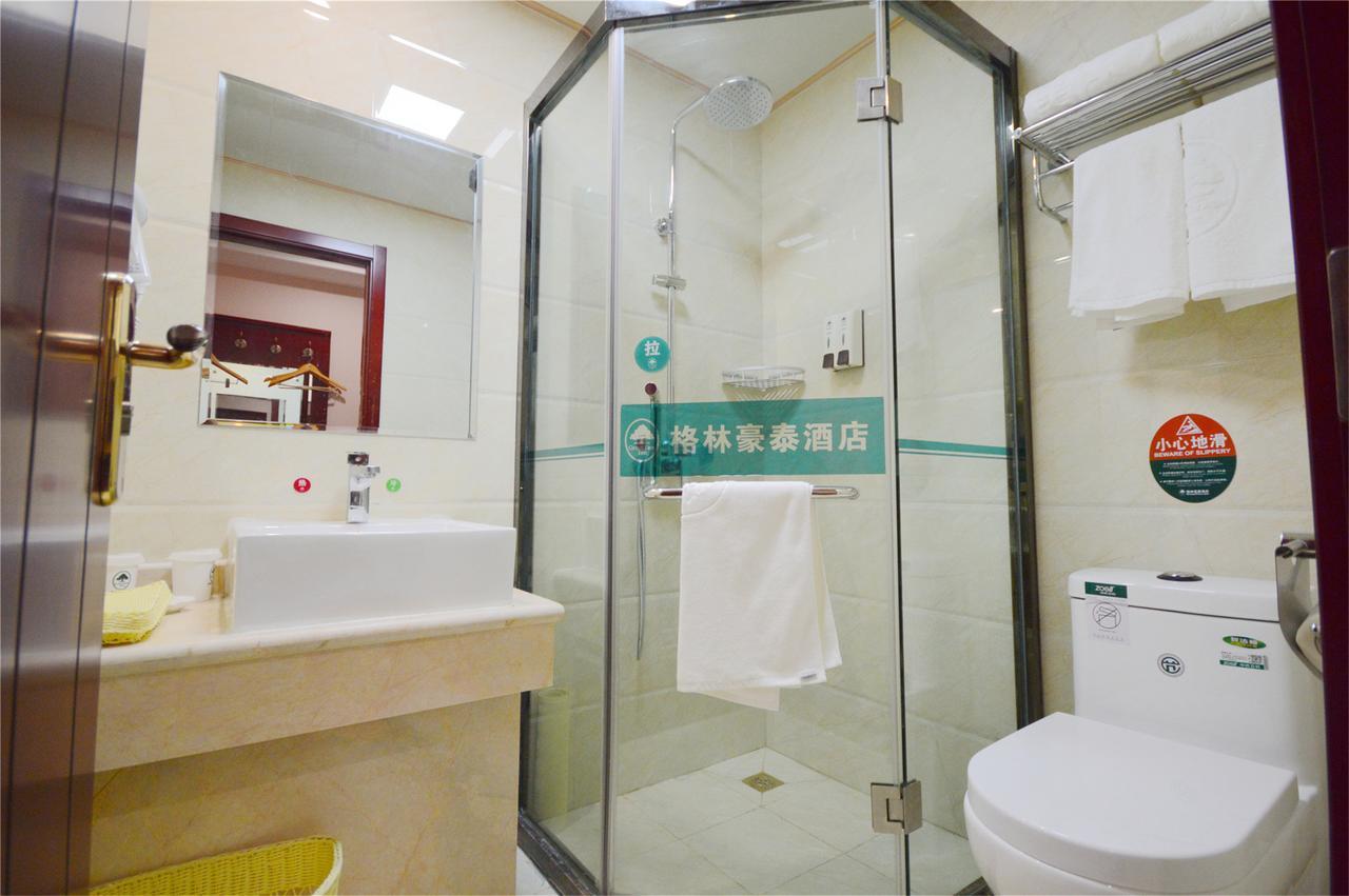 格林联盟贺州八步区灵峰广场酒店 外观 照片